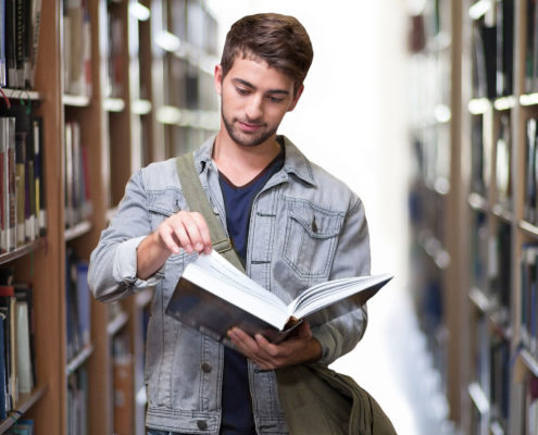 student 3500990 1920
